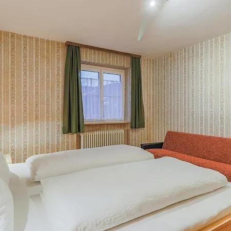 Glonersbuehelhof 2 アパート *