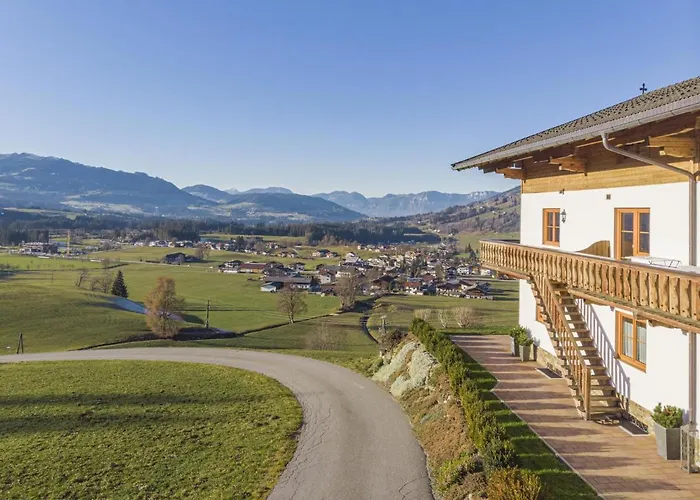 Glonersbuehelhof 2 *